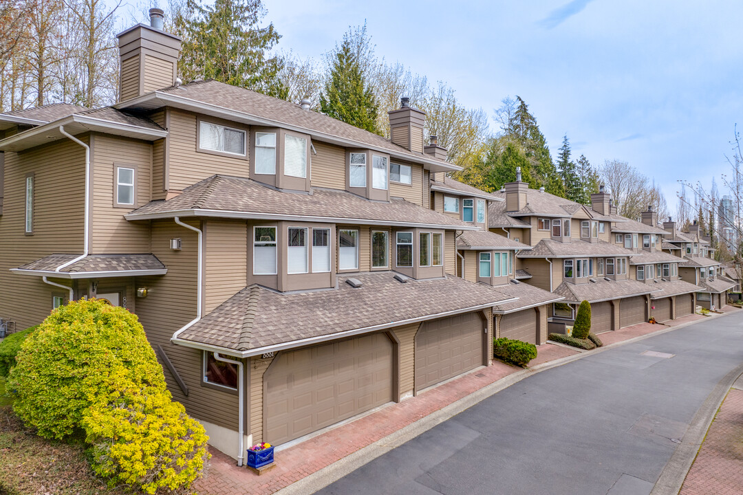 Primrose Hill in Burnaby, BC - Building Photo