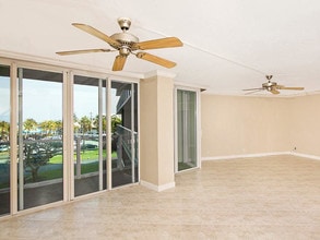 333 NE 21st Ave-Unit -404 in Deerfield Beach, FL - Building Photo - Building Photo