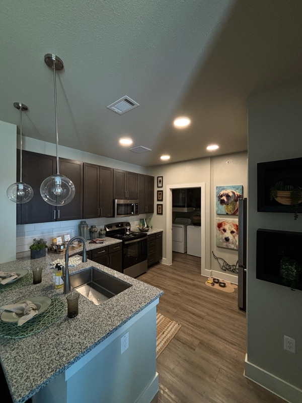 425 El Rio St in San Marcos, TX - Building Photo - Building Photo