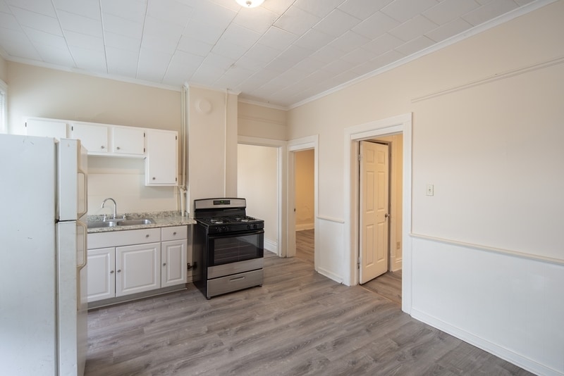 629 4th Ave in Troy, NY - Building Photo