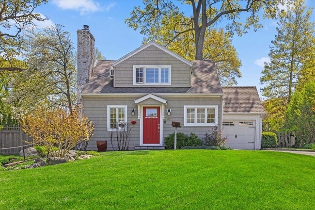 27 Smith Ave in White Plains, NY - Building Photo - Building Photo