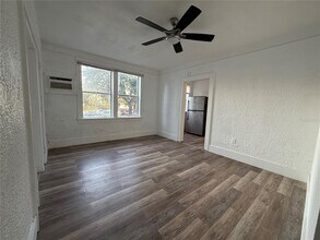 730 W Central Ave in Winter Haven, FL - Foto de edificio - Building Photo