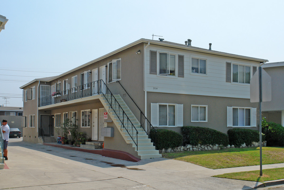 3114 Livonia Ave in Los Angeles, CA - Building Photo