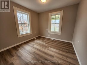 5958 16th Ave in Markham, ON - Building Photo - Building Photo