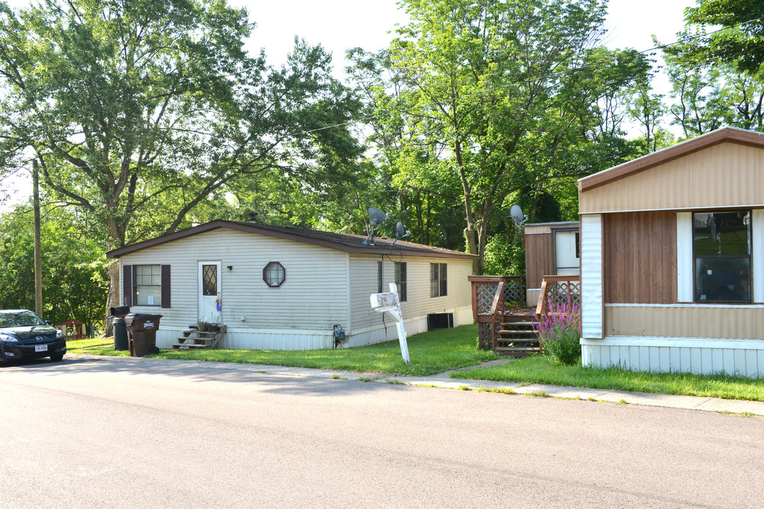 9109 Pippin Rd in Cincinnati, OH - Building Photo