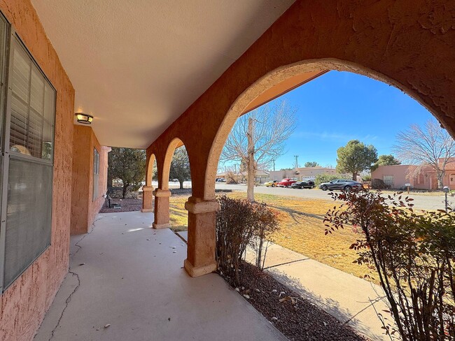 525 Pinar Del Rio Dr in El Paso, TX - Building Photo - Building Photo