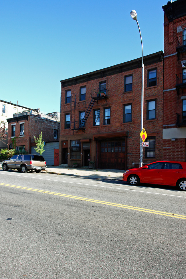 75 3rd St in Brooklyn, NY - Foto de edificio - Building Photo