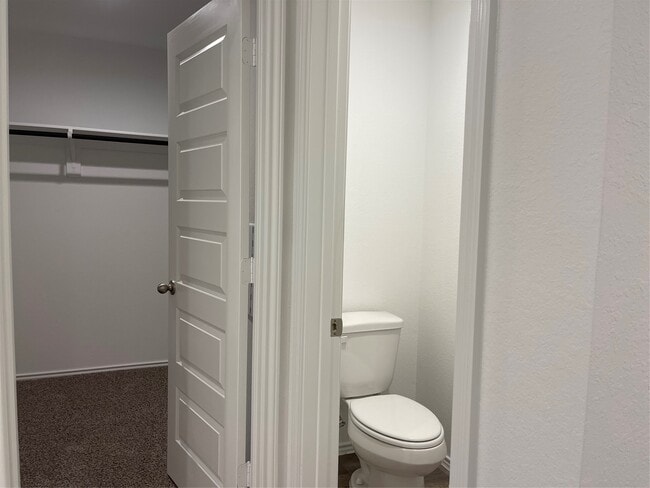 property at 7423 Audubon Russet Dr