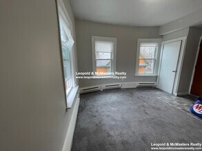 592 Cambridge St, Unit 11 in Boston, MA - Foto de edificio - Building Photo