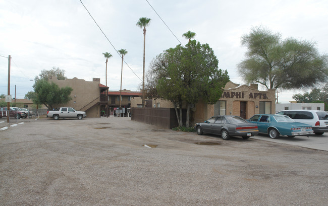 Amphi Apartments in Tucson, AZ - Building Photo - Building Photo