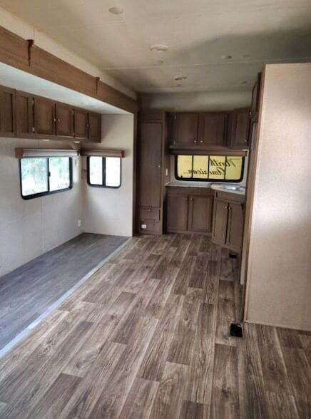 806 Yaupon Dr, Unit C in Caldwell, TX - Foto de edificio - Building Photo