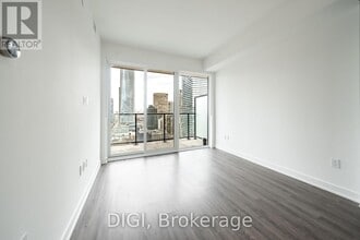 8 Gloucester St in Toronto, ON - Building Photo - Building Photo