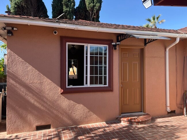 property at 2318 W 115th St