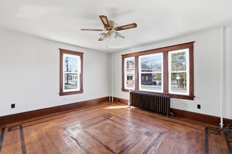 630 N Courtland St in East Stroudsburg, PA - Foto de edificio - Building Photo