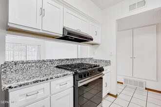 10914 Pelhem Rd in El Paso, TX - Building Photo - Building Photo