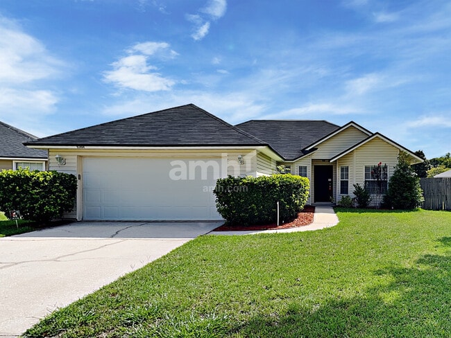 property at 3206 Chantilly Ct