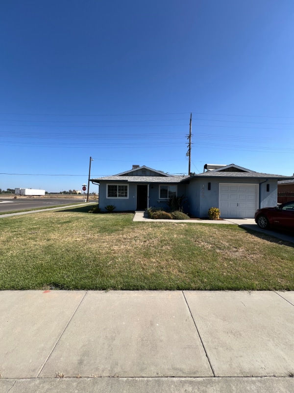 property at 1944 Idlewood Cir