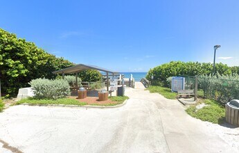 137 Magnolia St in Satellite Beach, FL - Building Photo - Building Photo