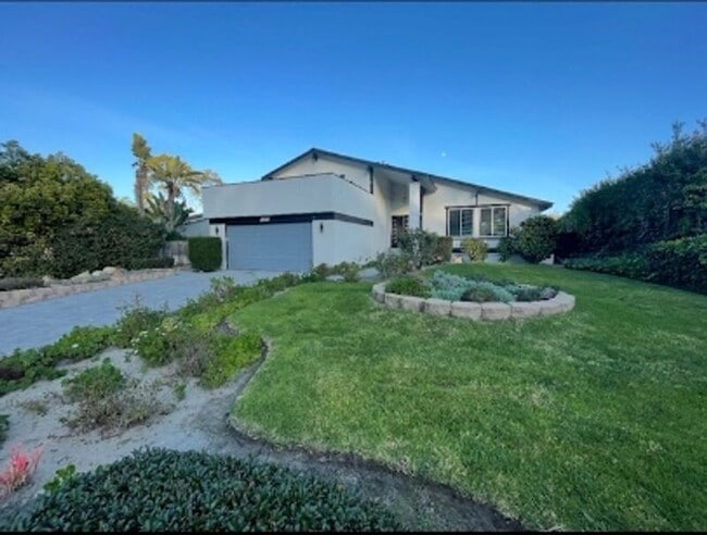 property at 13161 Shalimar Pl