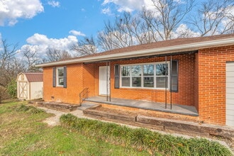 3658 Tarbett Rd in Maryville, TN - Building Photo - Building Photo