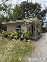 10598 106th Ave N in Largo, FL - Building Photo