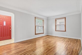 5712 25th Ave S in Minneapolis, MN - Foto de edificio - Building Photo