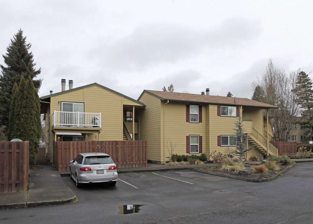 Kimberly Court in Beaverton, OR - Building Photo