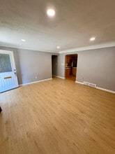 2044 Arcola St in Garden City, MI - Building Photo - Building Photo