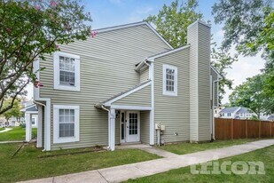 4192 Bluebird Dr in Waldorf, MD - Building Photo