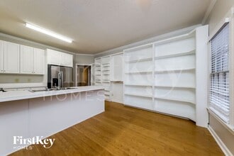 914 Flicker Ln in High Point, NC - Building Photo - Building Photo