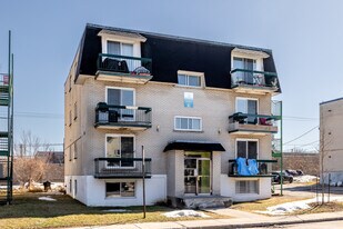406 Copernic Av in Laval, QC - Building Photo