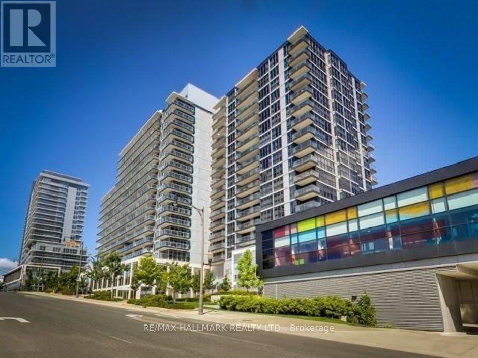 19 Singer Ct in Toronto, ON - Building Photo