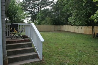 1986 Cogar Dr in Decatur, GA - Building Photo - Building Photo