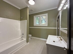 551 E Boswell St in Batesville, AR - Foto de edificio - Building Photo