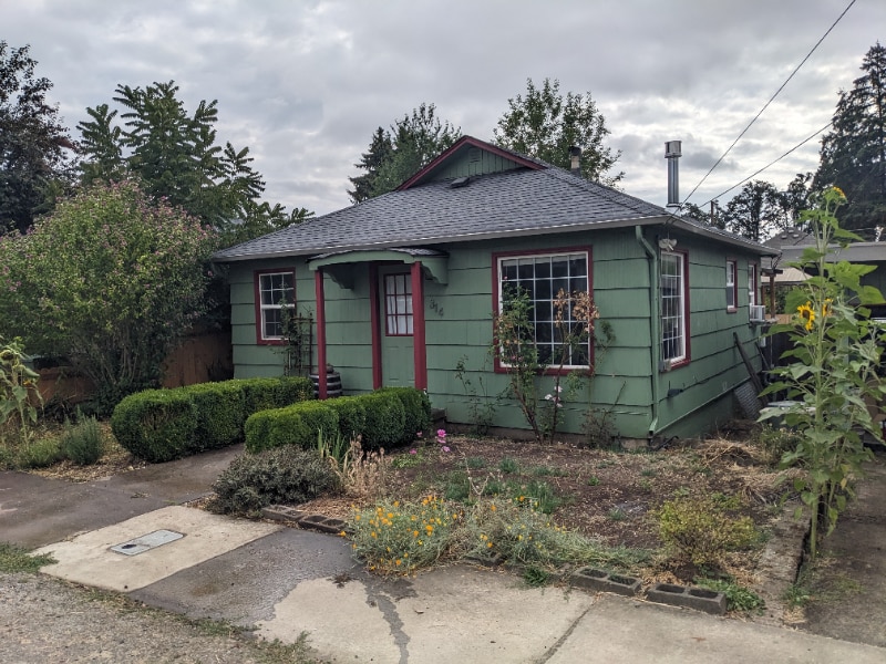 314 N 7th St in Cottage Grove, OR - Building Photo