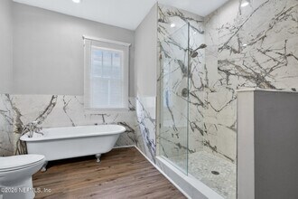 310 W 10th St in Jacksonville, FL - Building Photo - Building Photo