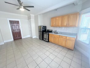 744 Pine Ave in Long Beach, CA - Building Photo - Building Photo