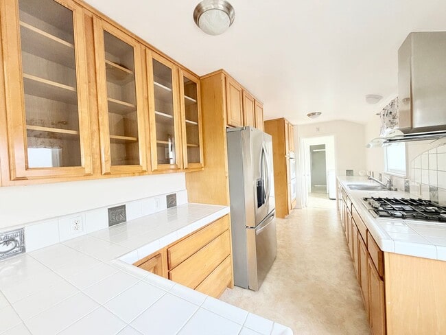 14202 Valna Dr in Whittier, CA - Building Photo - Building Photo