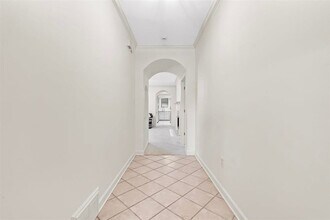 7520 Crystal Lake Dr in Cordova, TN - Building Photo - Building Photo