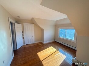 358 Park Ave in Bridgeport, CT - Building Photo - Building Photo