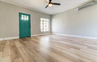 3904 Maplewood Ave in Austin, TX - Building Photo - Building Photo