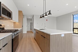 3953 W Dakin St in Chicago, IL - Building Photo - Building Photo
