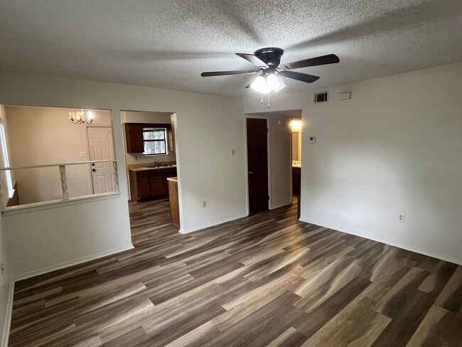 1506 N Nashville Ave in Russellville, AR - Building Photo - Building Photo