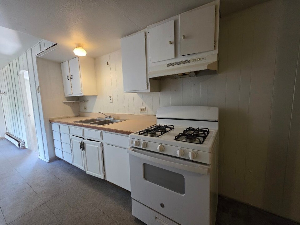 1815 Cleveland Ave in Cincinnati, OH - Building Photo