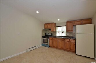 182-32 143rd Ave-Unit -2 in Queens, NY - Foto de edificio - Building Photo