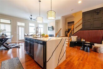 2122 Silas Way NW in Atlanta, GA - Building Photo - Building Photo