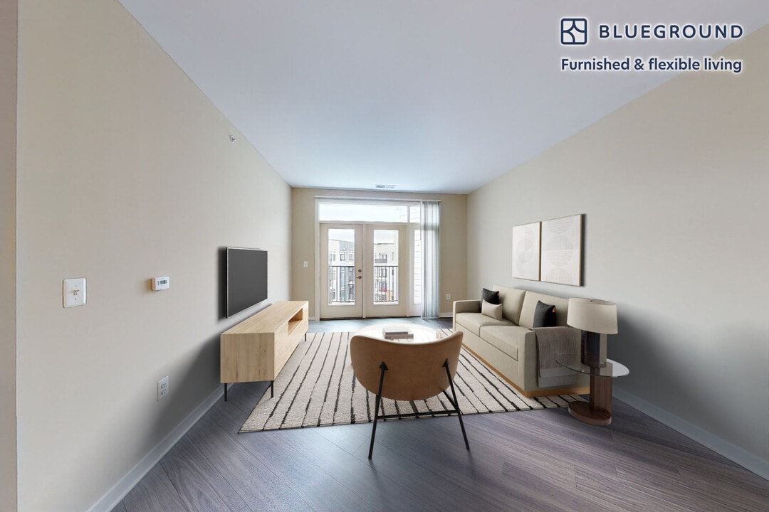 2425 Blueridge Ave in Silver Spring, MD - Foto de edificio