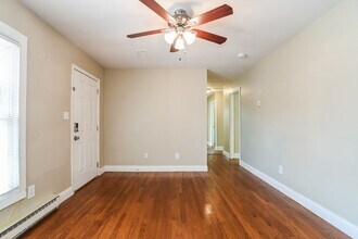 614 Fawnbrook Ln in Charlotte, NC - Foto de edificio - Building Photo