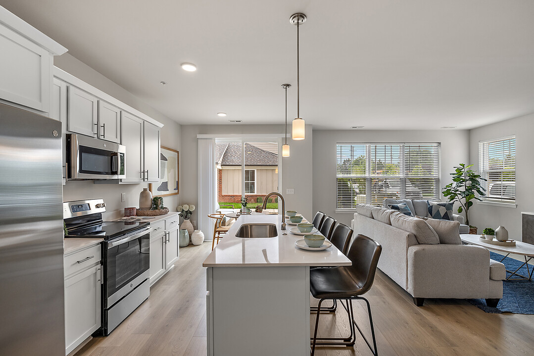 Parkways of Auburn Hills in Auburn Hills, MI - Building Photo