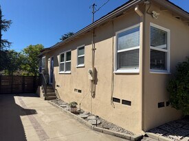 2219 Waltonia Dr in Montrose, CA - Building Photo